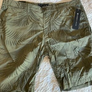 NWT - Men’s Shorts.